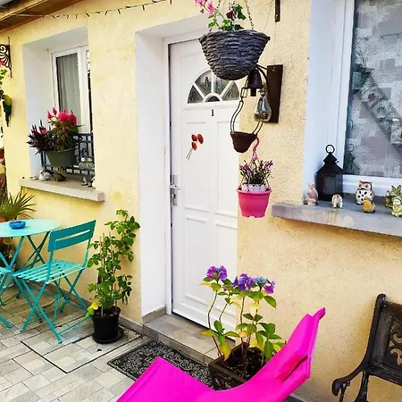 Les Coquelicots Otel
